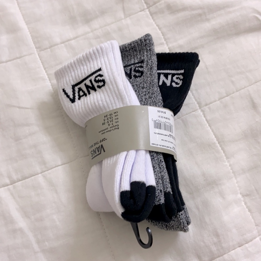 NWT Vans Kids / Women’s Crew Socks 3 Pack